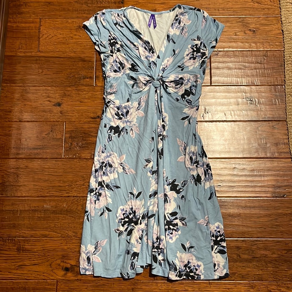 Like new Seraphine maternity dress